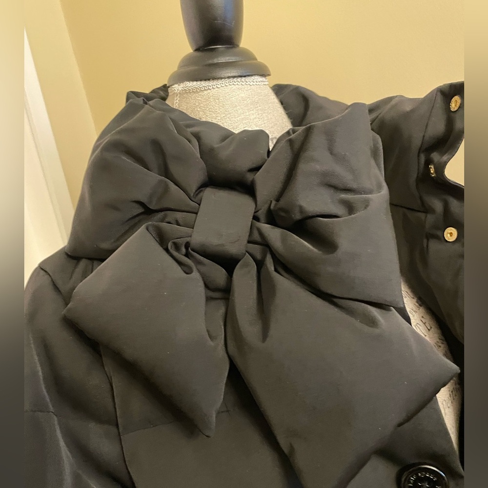 Beautiful black coat. - Picture 3 of 9